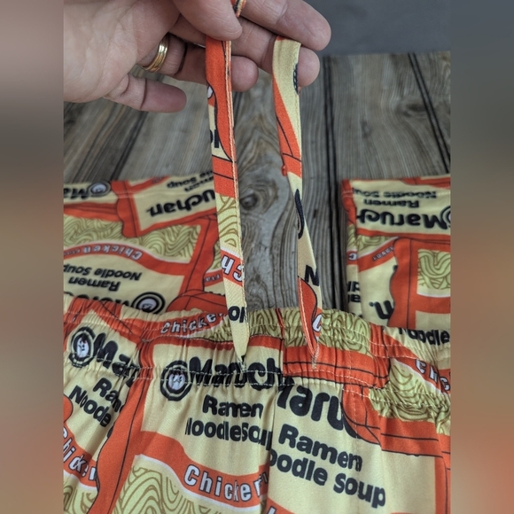 Maruchan Ramen Noodle Soup Pajama Bottoms Size Medium - Picture 3 of 7